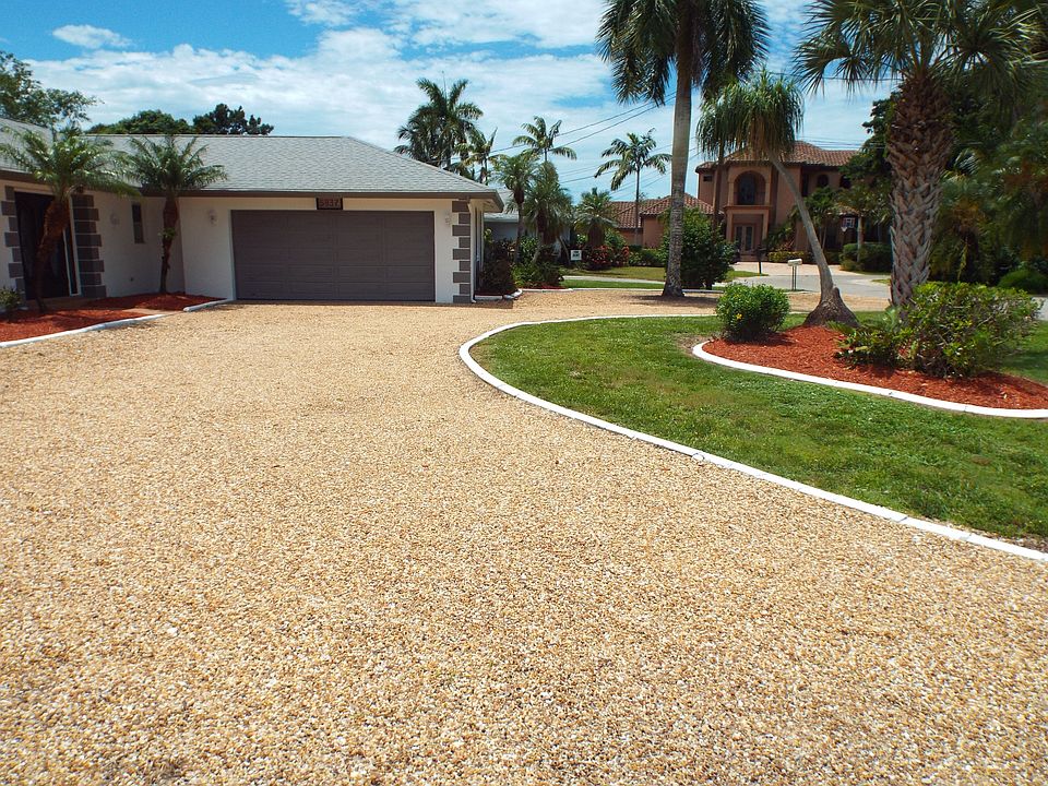 2nd image of 5837 Riverside Ln