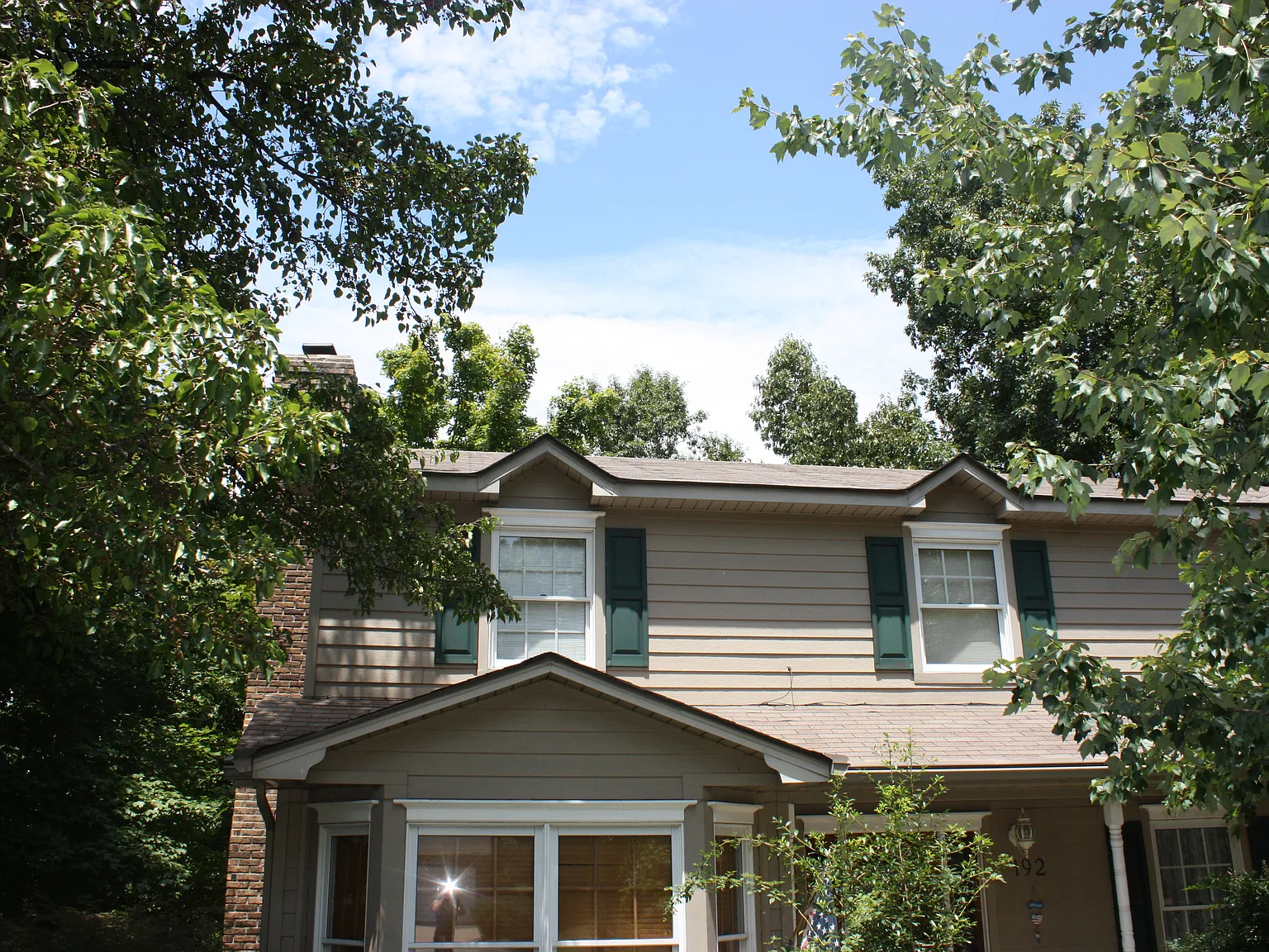 3 bed, 3528 sqft, $1,975 — Photo 2