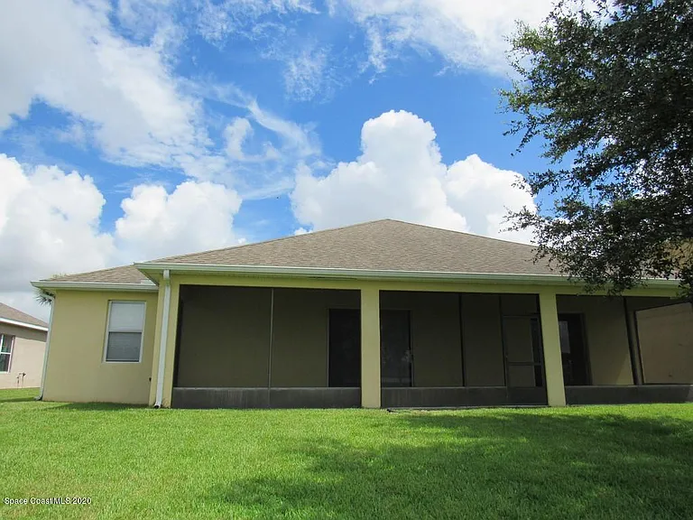 1741 Bridgeport Cir — Photo 6