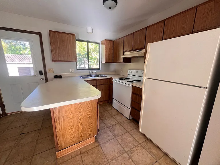 01816 - Clovernook 15547 — Photo 4