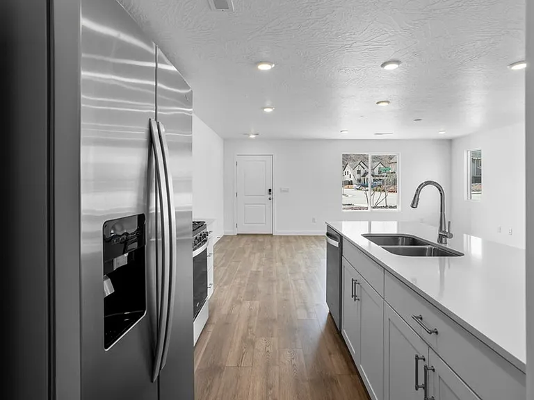 2775 E Rushpink Ln — Photo 21