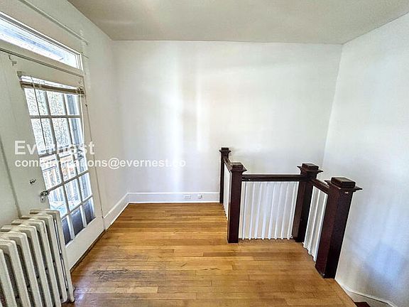 4th image of 3114 Barton Ave #D