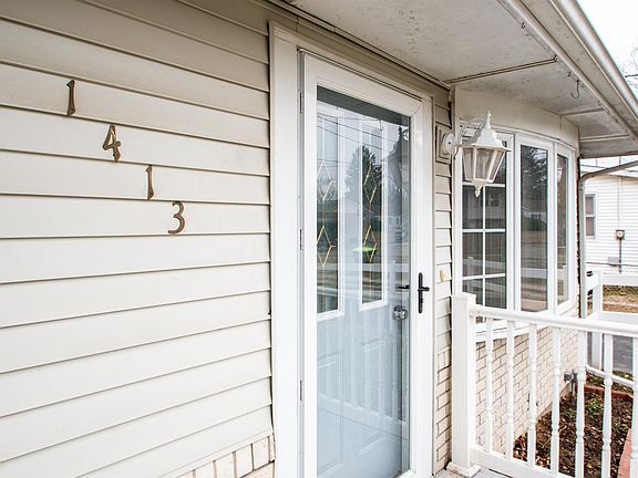 3rd image of 1413 S Queen Dr