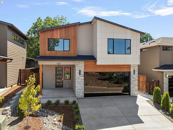 3rd image of 3807 Rose Ct