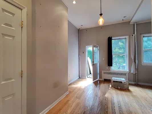 Rented by Signature Property Realty | media 5