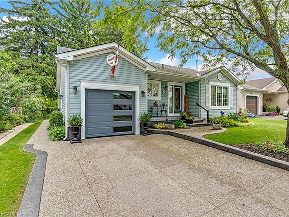 5th image of 109 Glenariff Dr