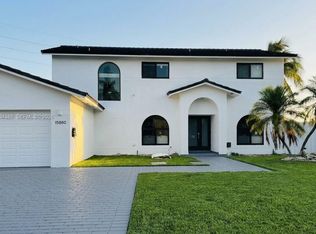 Mediterrania, Miami, FL 33177