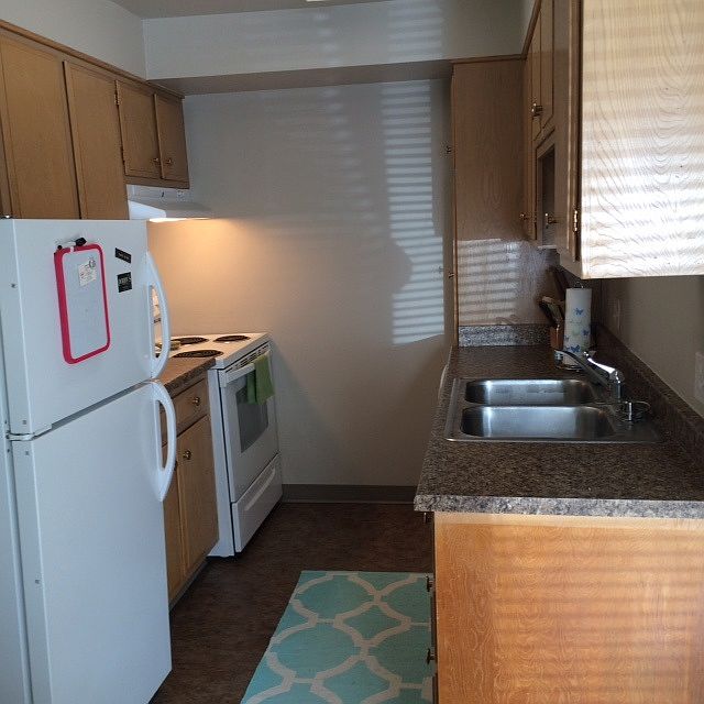 1st image of 1516 E Grand Ave APT 105