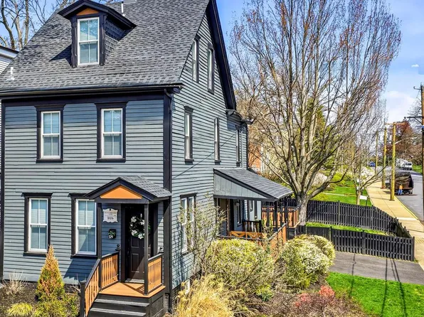 129 S Church St, Moorestown, NJ 08057