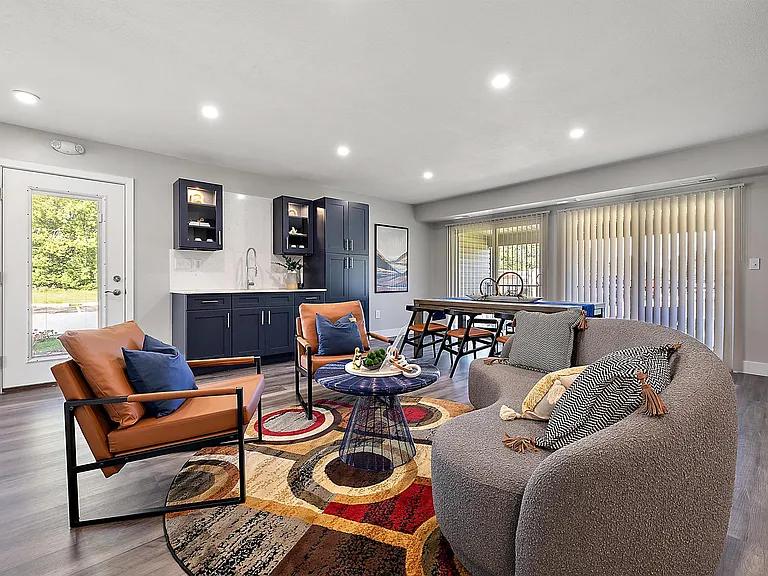 Sunnymede Apartments - Troy, MI — Photo 59