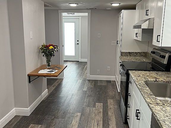 2nd image of 807 5th St
