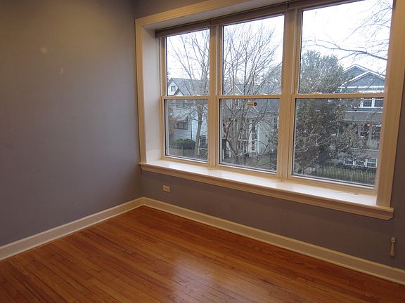 4th image of 4020 N Albany Ave APT 2A