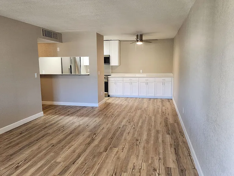 Sand Pebble Community *Renovated Units — Photo 134
