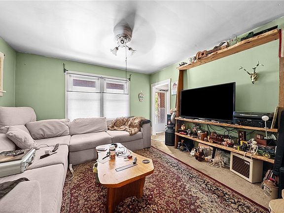 5th image of 217-219 5th St