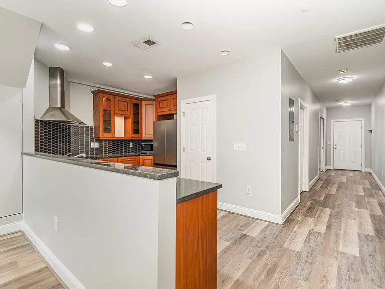 360 S Elm St #303 — Photo 16