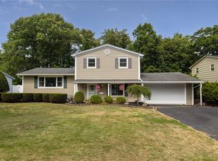 78 Kaywood Dr, Rochester, NY 14626