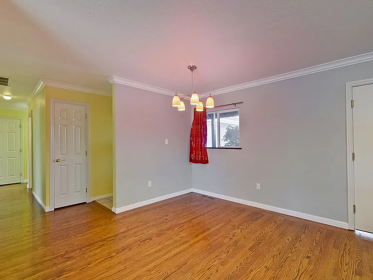 341 Hillsdale Ave — Photo 11