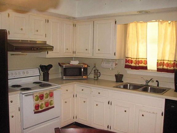 4th image of 304 Cross Creek Dr
