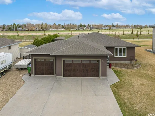 212 Iron Bridge DRIVE, Moose Jaw, SK S6J 0B5