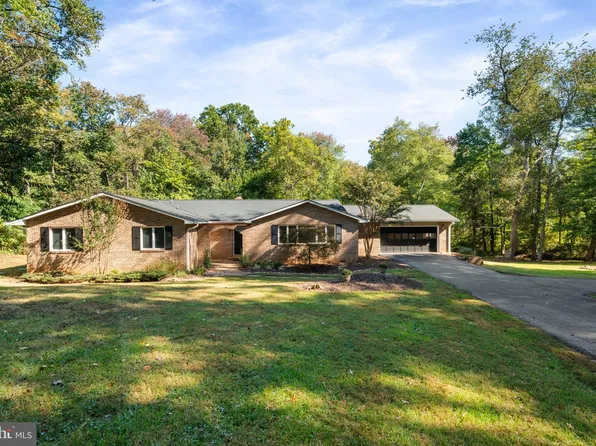 4117 Padgett Dr, Haymarket, VA 20169