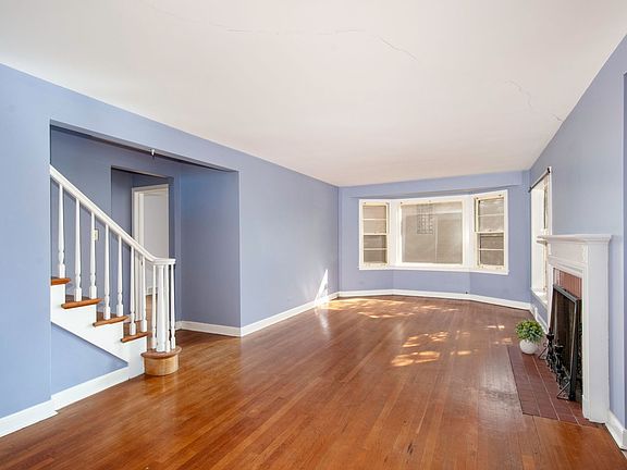 3rd image of 4129 Harvey Ave