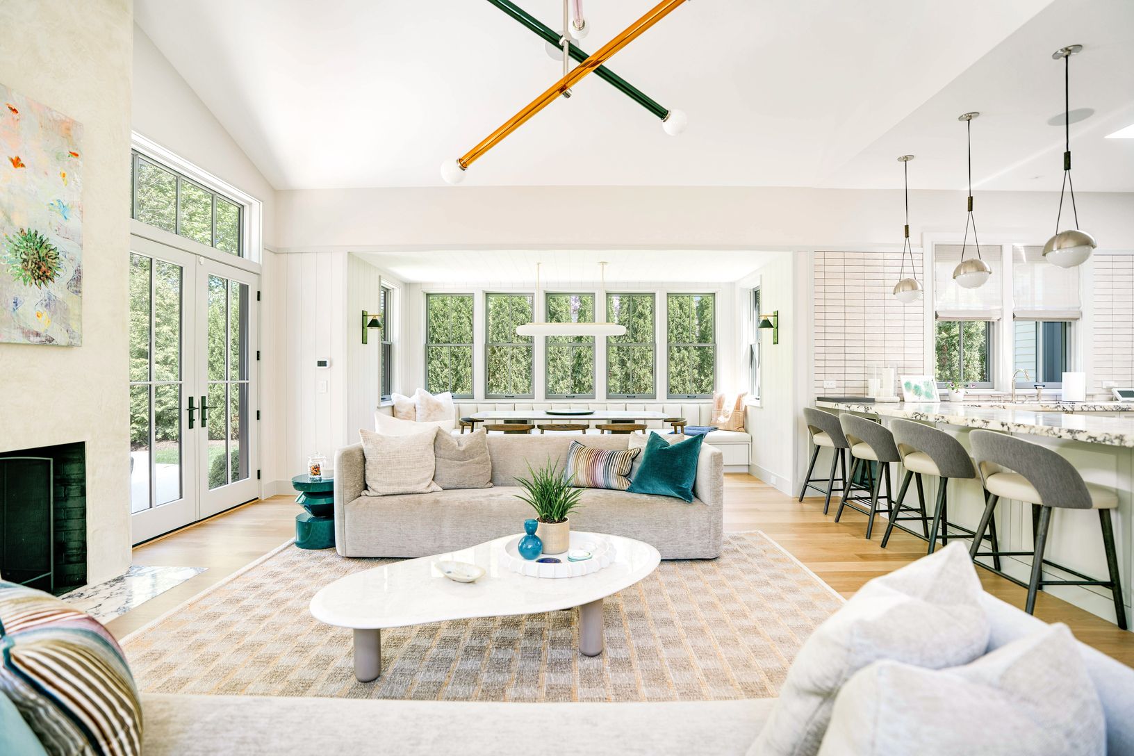  Family room open to kitchen