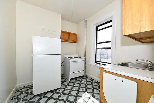 Rented by Keller Williams NYC | media 11