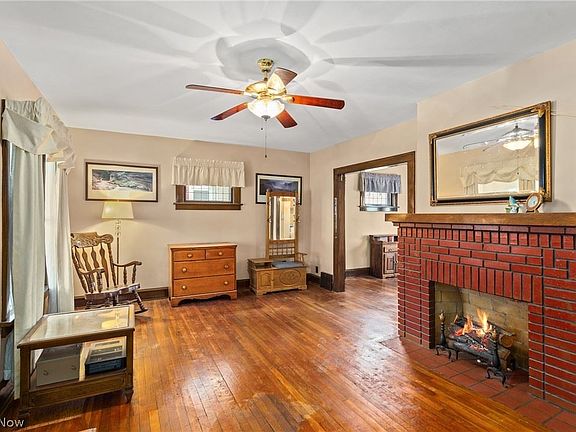 3rd image of 2153 Mars Ave