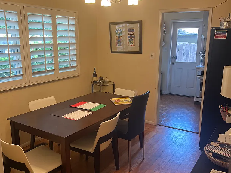 1021 Dyer Dr — Photo 4