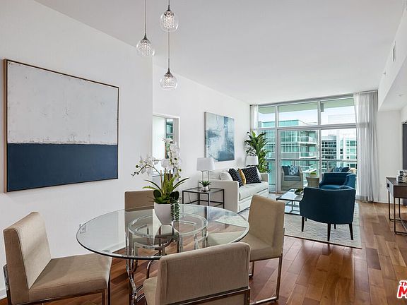 4th image of 13700 Marina Pointe Dr Unit 1823