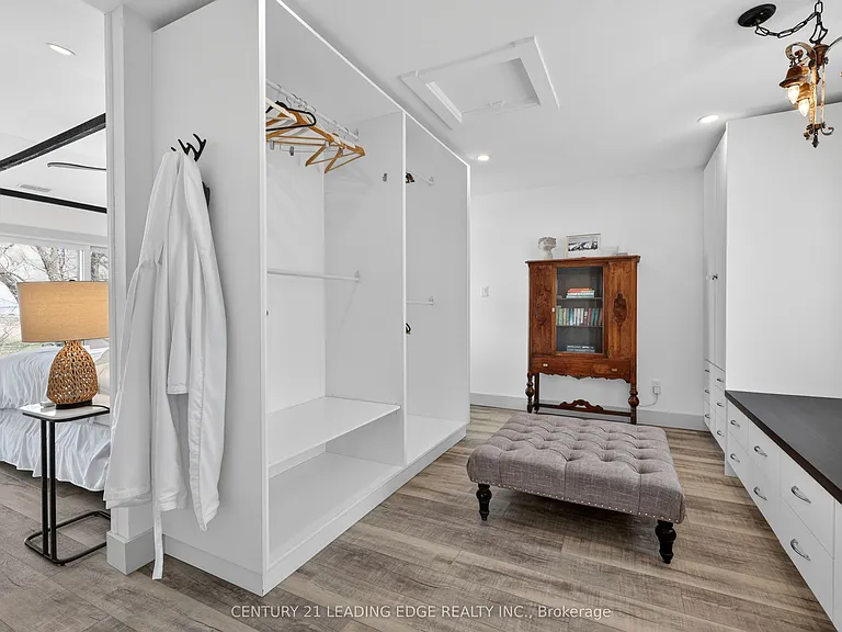 29 Saint Clair St — Photo 26