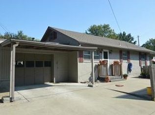 11600 E 16th St S, Independence, MO 64052