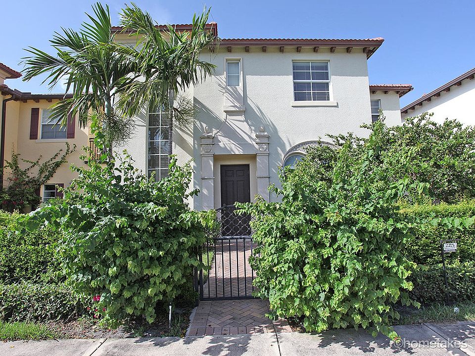 1st image of 90 Via Floresta Dr