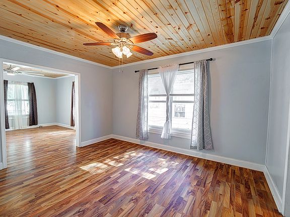 5th image of 444 S College Ave