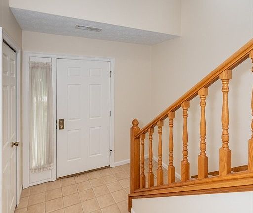 5th image of 849 Knightsbridge Dr