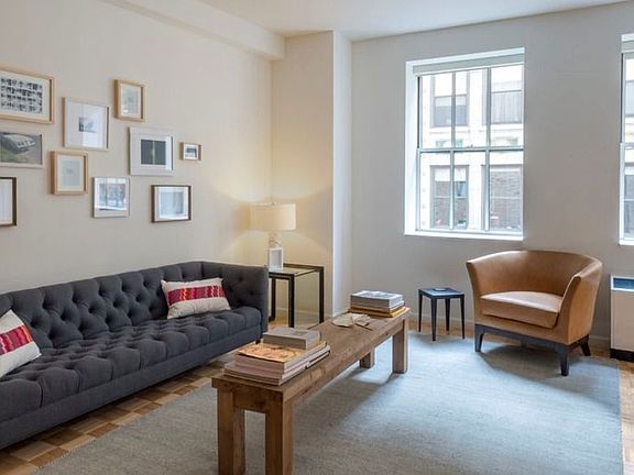 4th image of 67 Wall St APT 11L