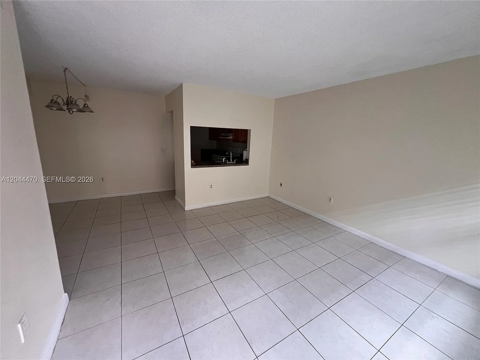 Palm Place Condo — Photo 4