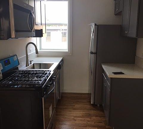 3rd image of 4820 W Hutchinson St APT 6B