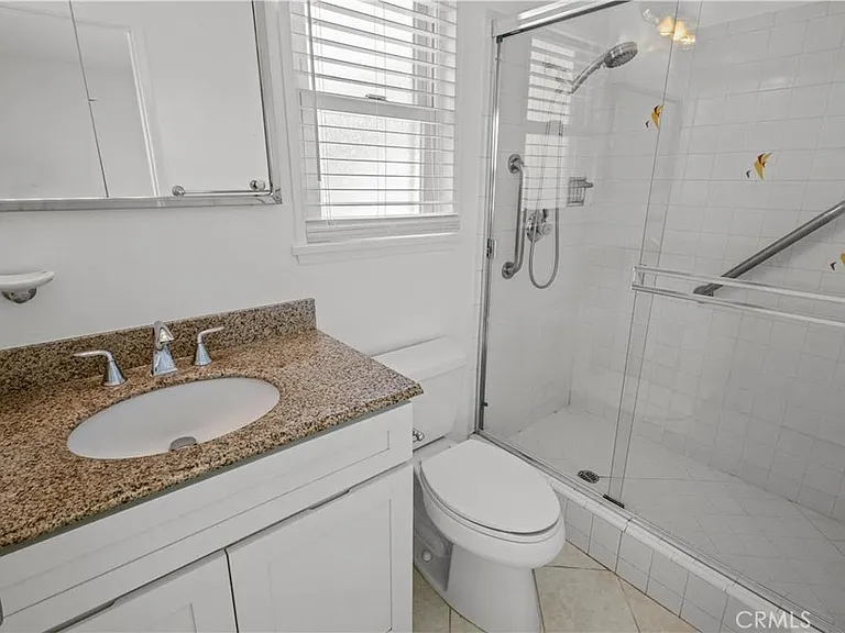 6061 Dundee Dr — Photo 19