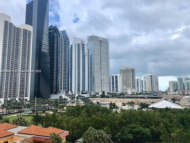 1st image of 210 174th St APT 808