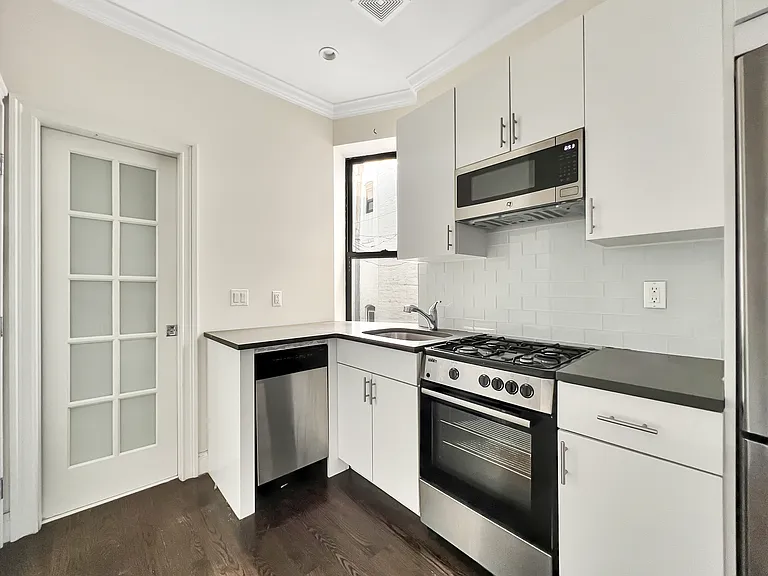 54 E 3rd St #23 — Photo 5