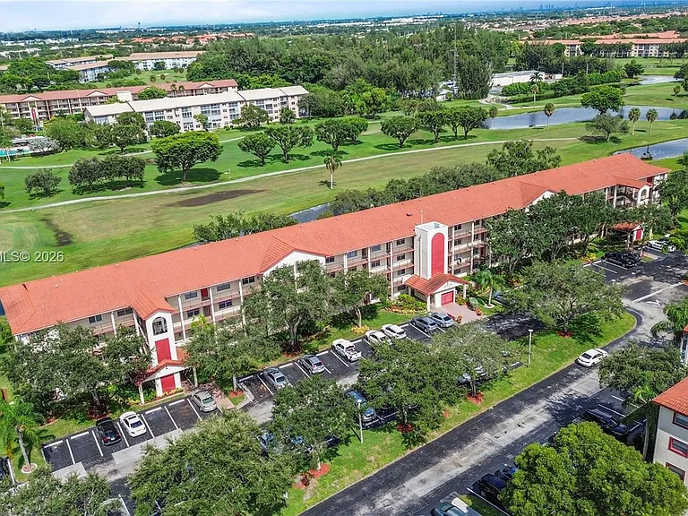 850 SW 133rd Ter #106B — Photo 31