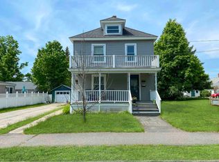 11 Oak St, Derry, NH 03038