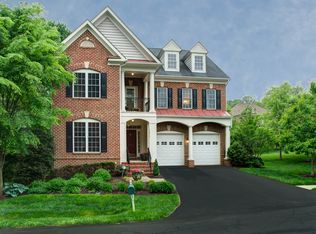 2858 Hideaway Rd, Fairfax, VA 22031