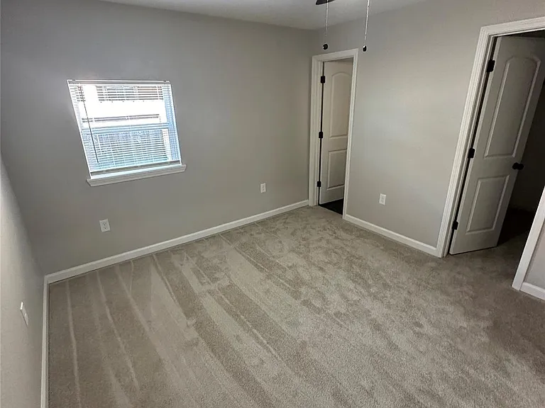 1041 Evanston St — Photo 5