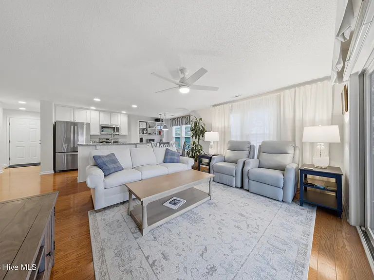 3350 Club Villas Dr #1103 — Photo 26