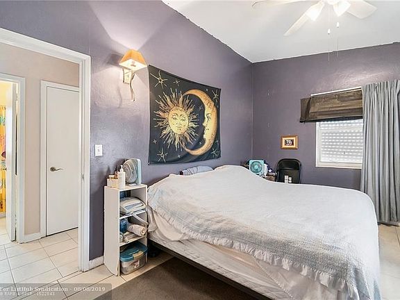 5th image of 3461 Charleston Blvd