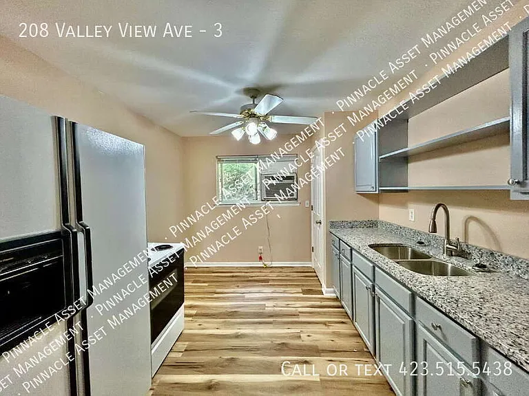 208 Valley View Ave #3 — Photo 9