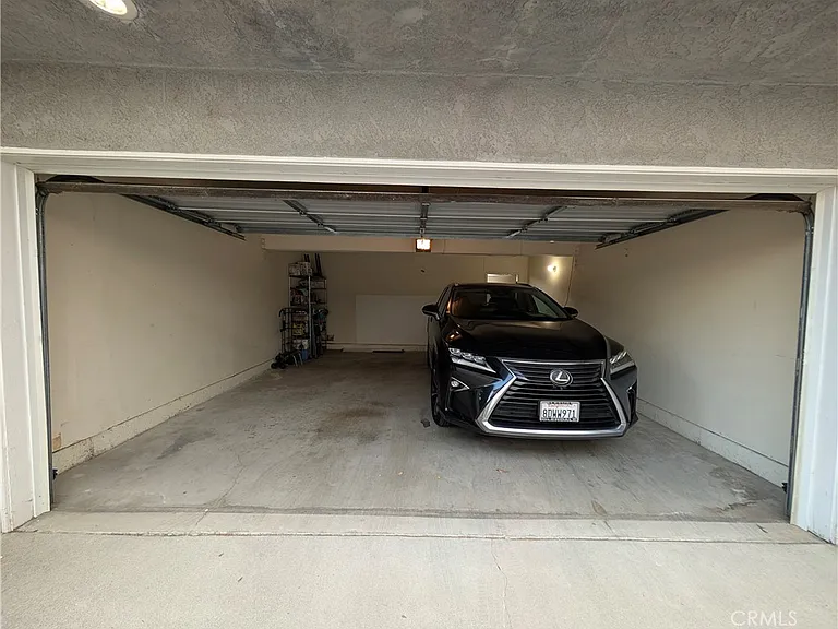 845 W Olive Ave #B — Photo 40