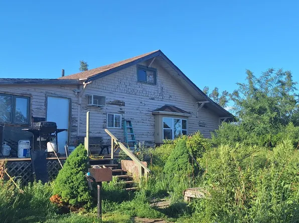 9871 99th Ave SE, Oakes, ND 58474